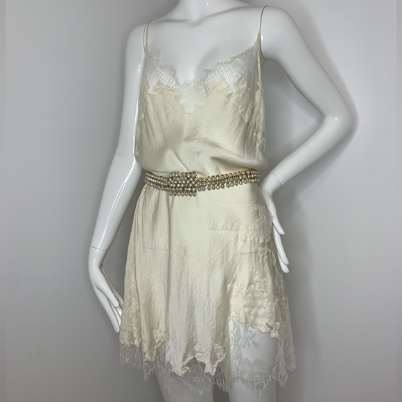 Christian Dior faux pearl waist belt - Picture 4 of 6